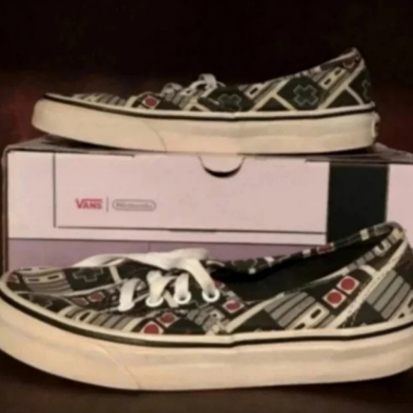 Nintendo NES Video Game Vans - Picture 2 of 5